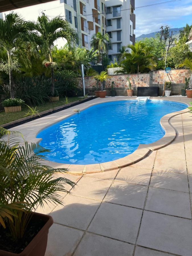 Studio Cosy Avec Piscine Dans Une Villa Saint-Denis Esterno foto