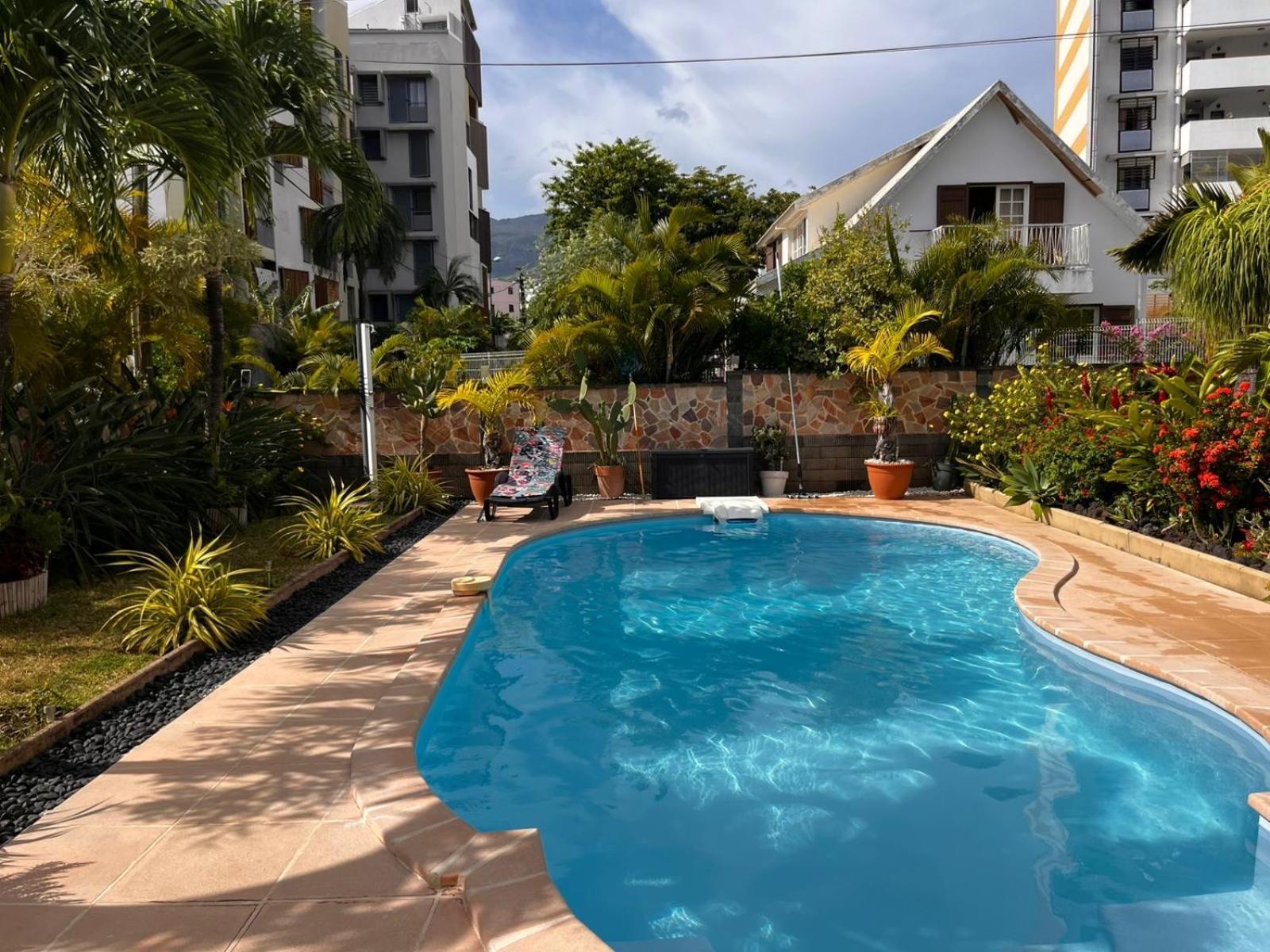 Studio Cosy Avec Piscine Dans Une Villa Saint-Denis Esterno foto